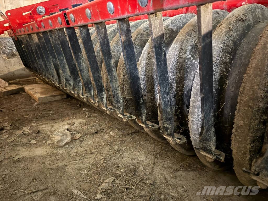 Väderstad CR350 زحافات ساحقة