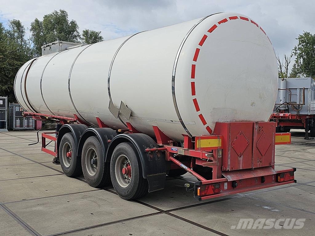 Hendricks CHEMIETANK 30.000 LTR ISOLATED Säiliöpuoliperävaunut
