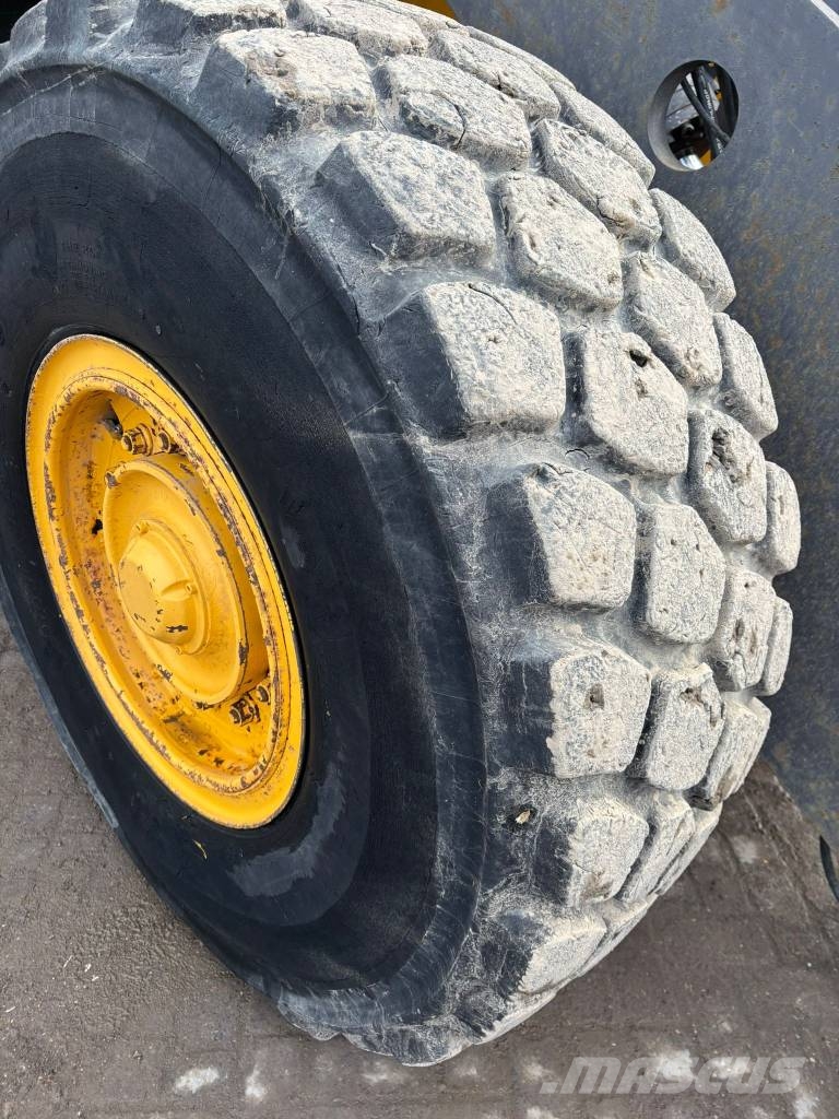 Volvo L 90 C 轮式装载机