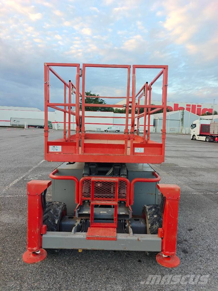 SkyJack SJ 6832 RT Ножничные подъемники