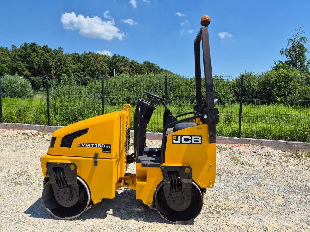JCB Vibromax VMT160-80 Divvalču grunts veltņi