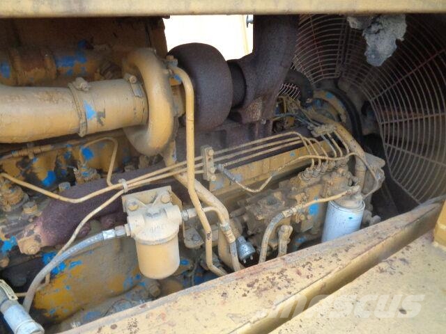 CAT D6C Traktorid