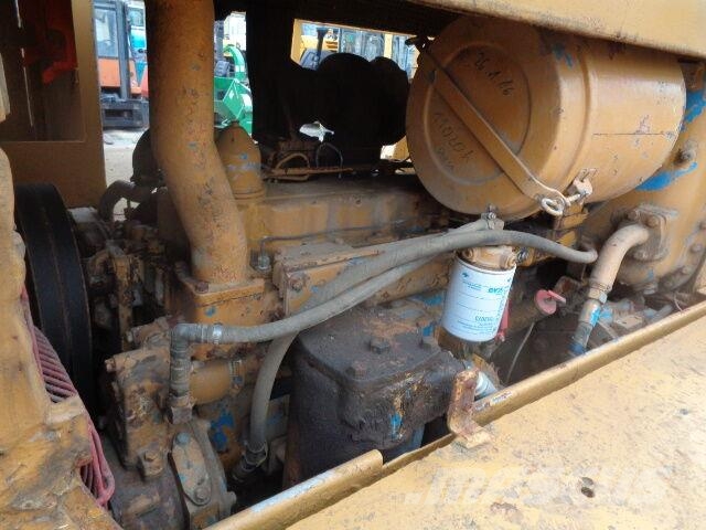 CAT D6C Traktorid