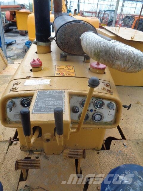 CAT D6C Traktorid