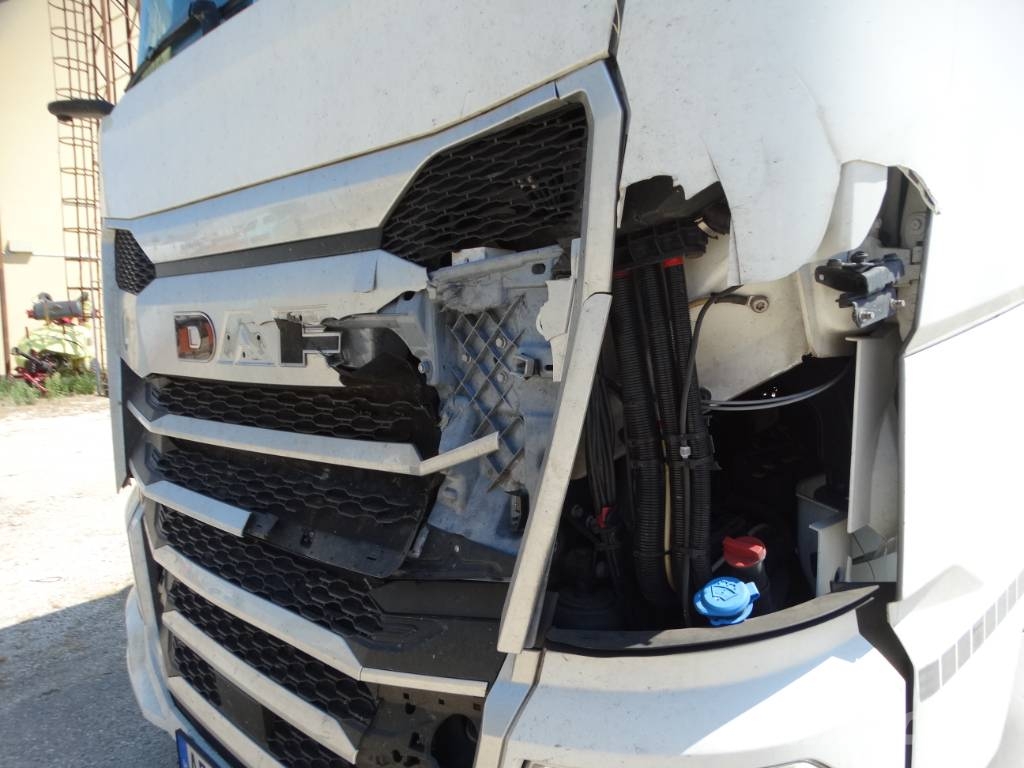 DAF XG 480 FT 4x2 Trekkers