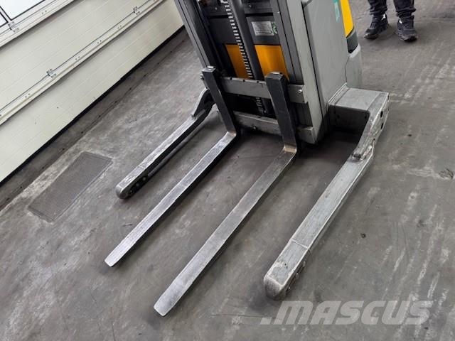 Jungheinrich EJC B 12 Selbstfahrstapler