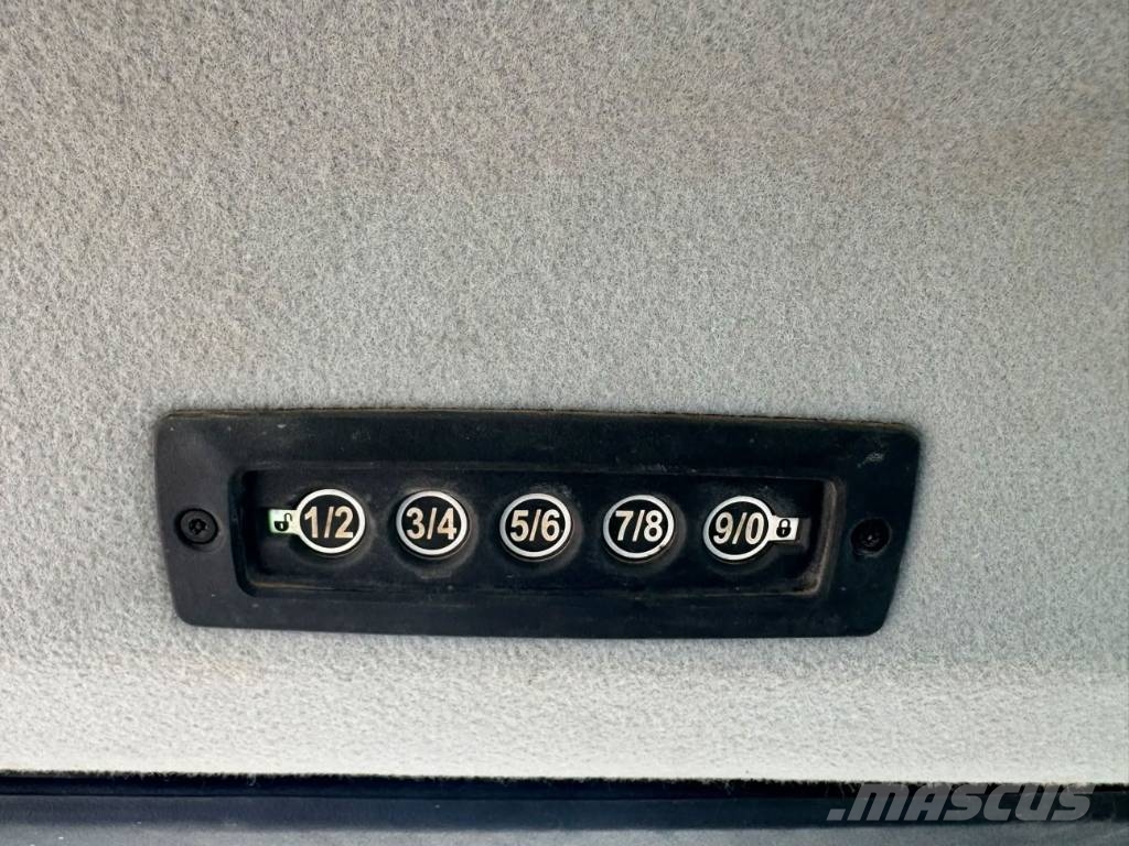CAT 906M Фронтальные погрузчики