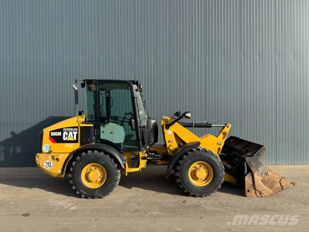CAT 906M Фронтальные погрузчики