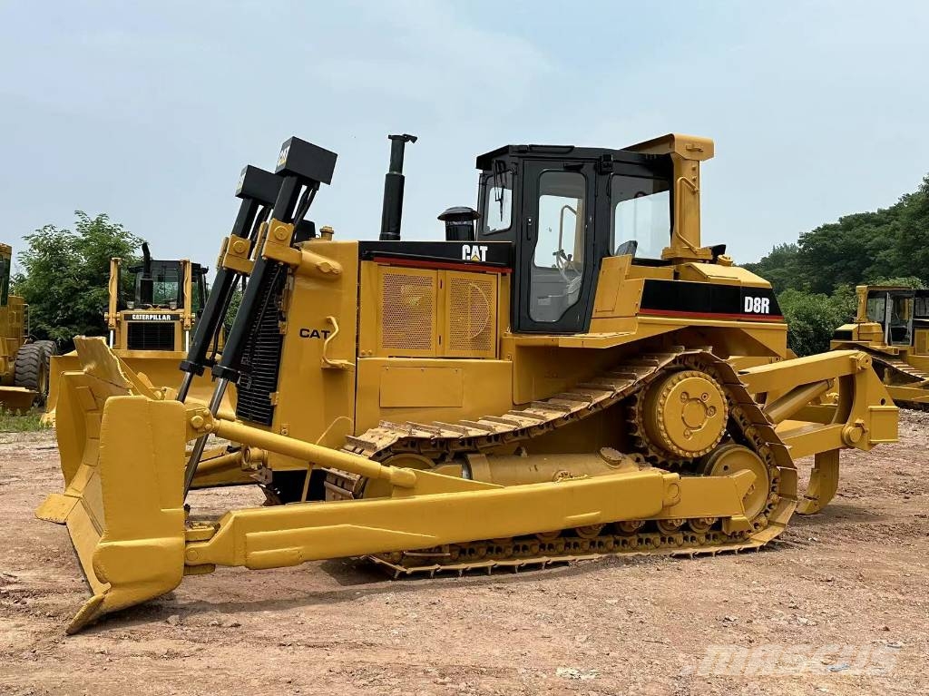CAT D8R ブルドーザー