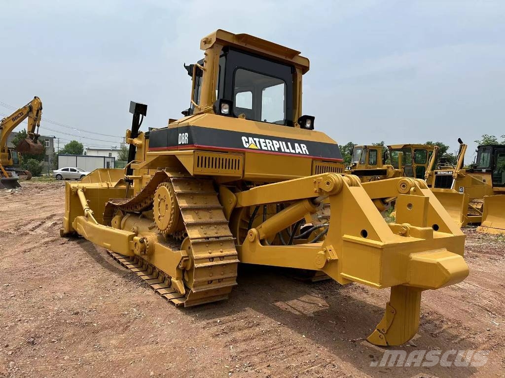 CAT D8R ブルドーザー
