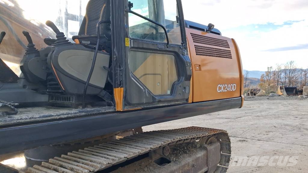 CASE CX240D TRIPLICE Rupsgraafmachines