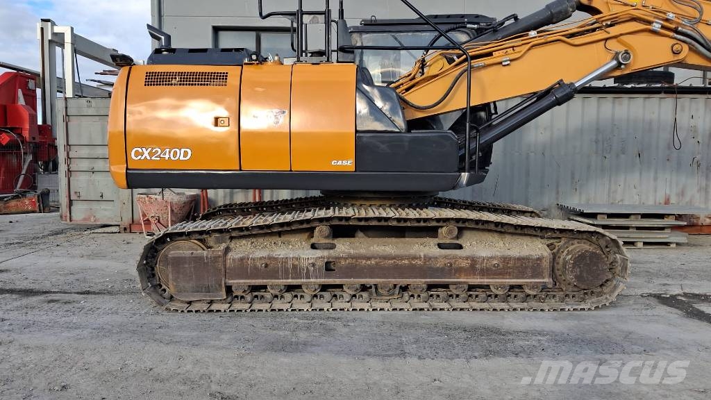 CASE CX240D TRIPLICE Rupsgraafmachines