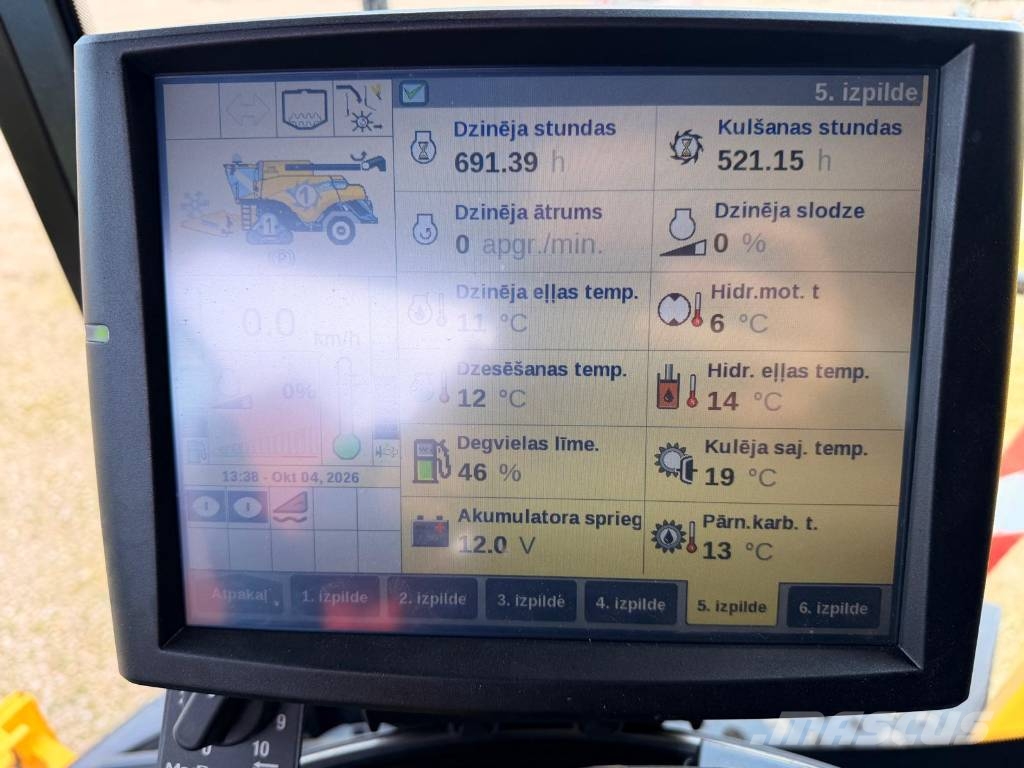 New Holland CR 10.90 Ražas novākšanas kombaini