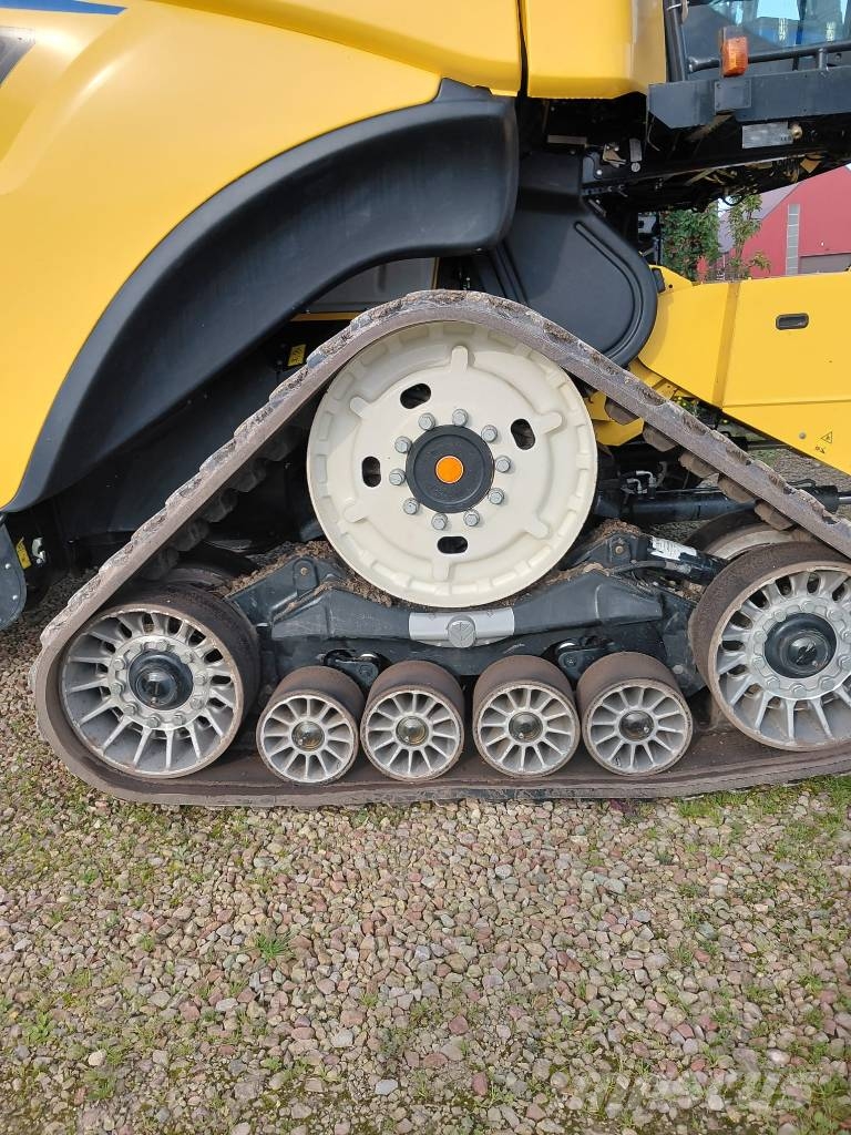 New Holland CR 10.90 Ražas novākšanas kombaini