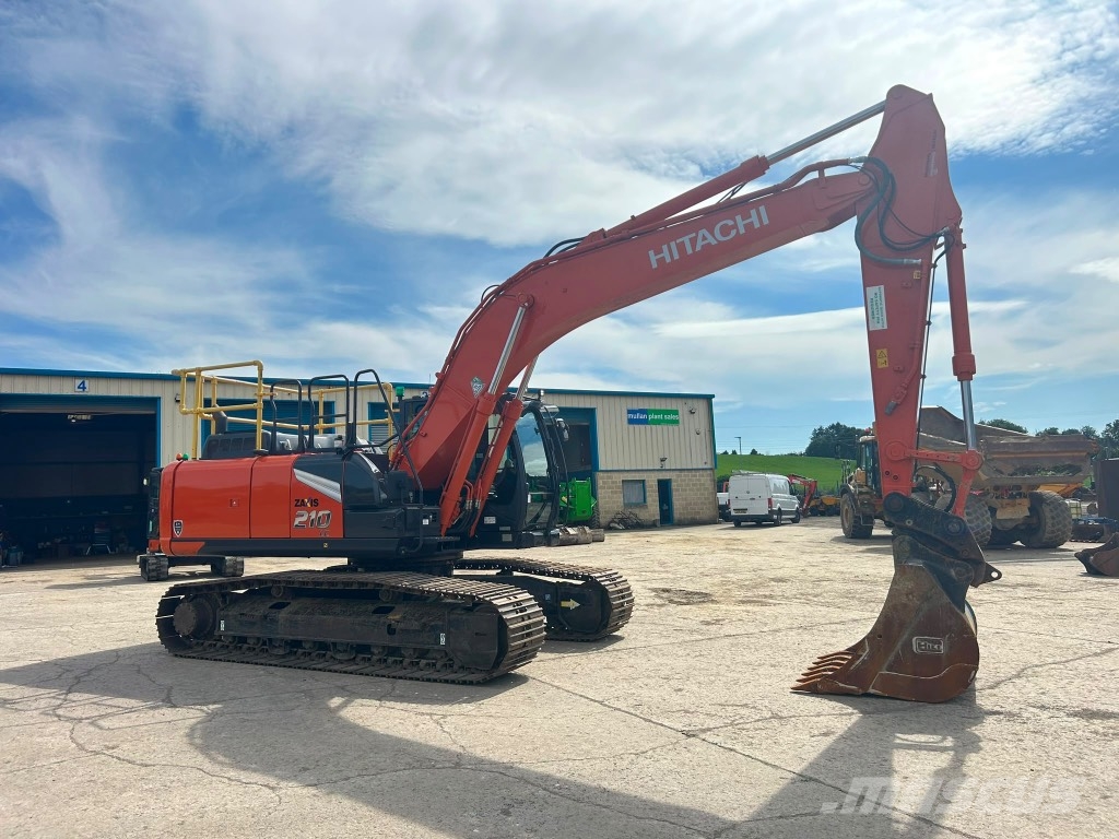 Hitachi ZX210 LC-7 حفارات زحافة
