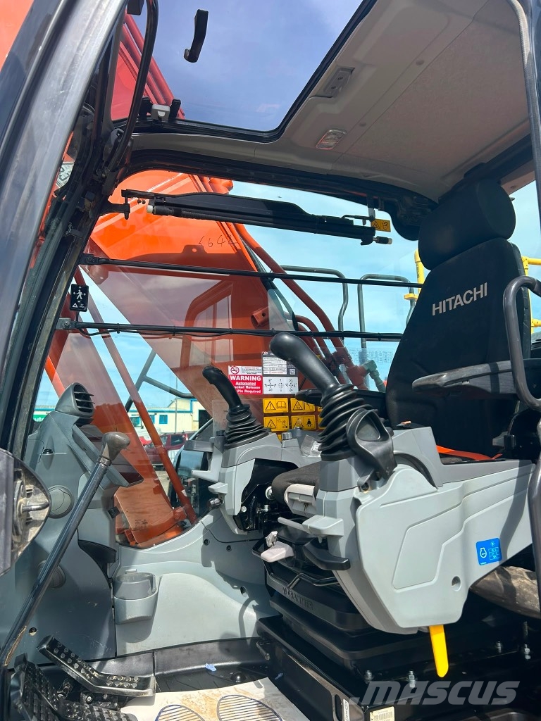 Hitachi ZX210 LC-7 حفارات زحافة