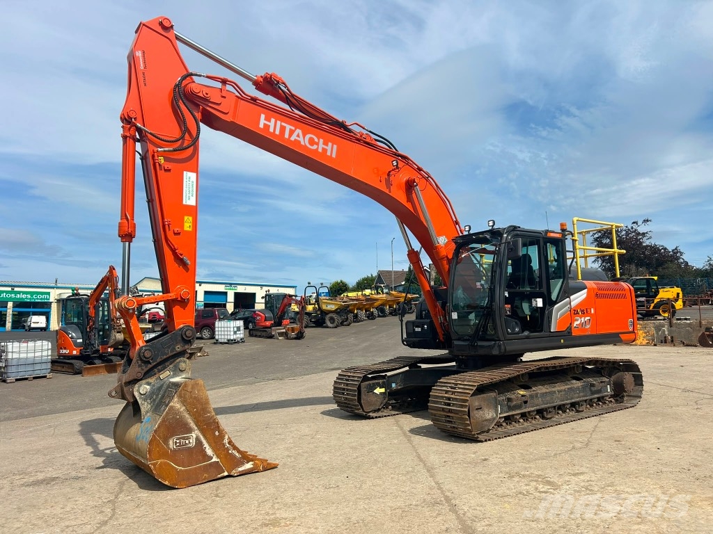 Hitachi ZX210 LC-7 حفارات زحافة