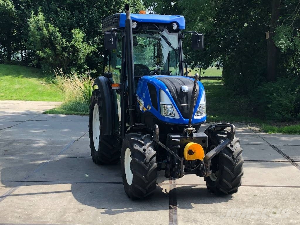 New Holland T 4.100 N 트랙터