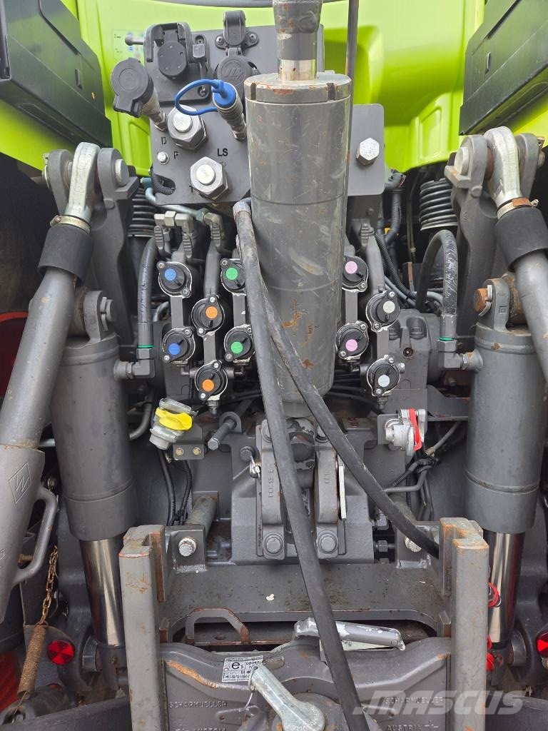 CLAAS Axion 960 Tractoren