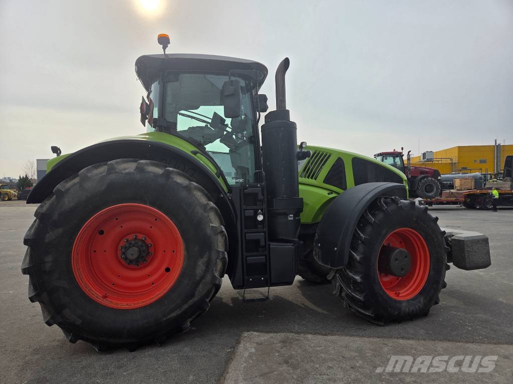 CLAAS Axion 960 Tractoren
