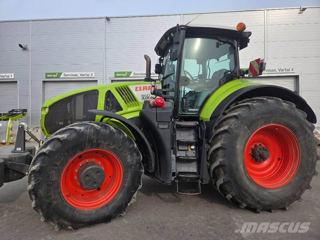 CLAAS Axion 960 Tractoren