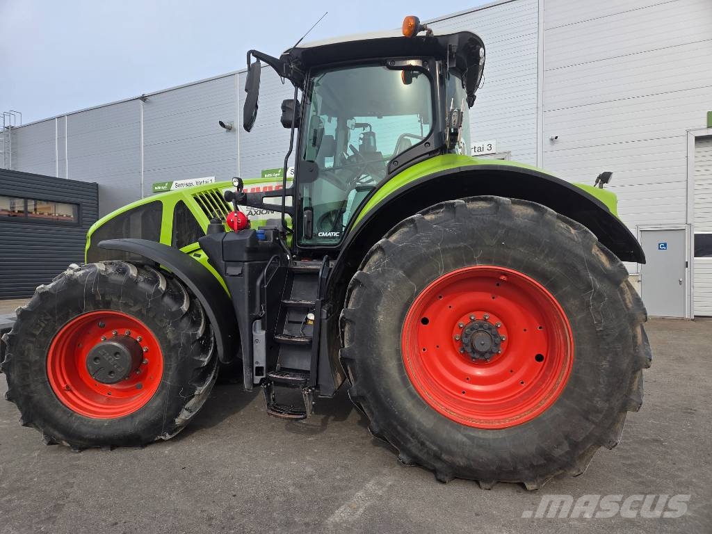 CLAAS Axion 960 Tractoren