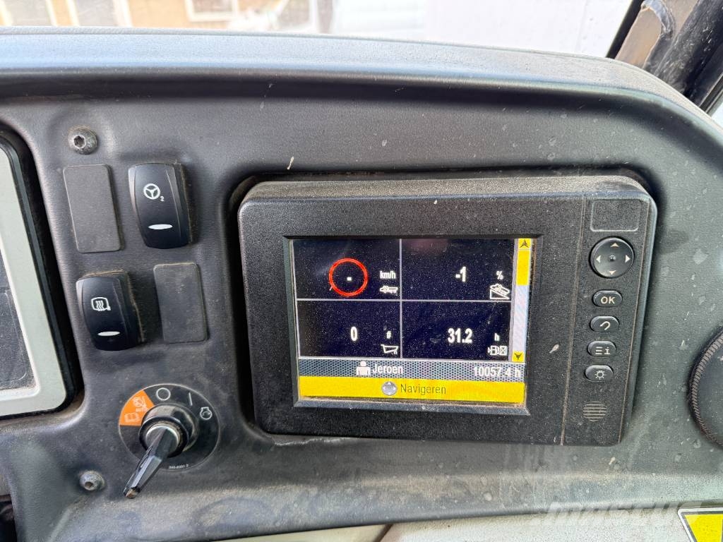 CAT 745C - Dutch Machine / Auto Greasing Knik dumptrucks