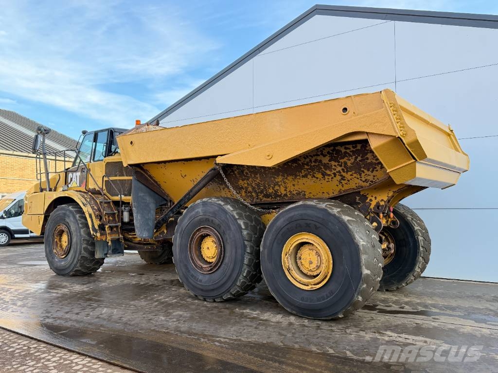 CAT 745C - Dutch Machine / Auto Greasing Knik dumptrucks