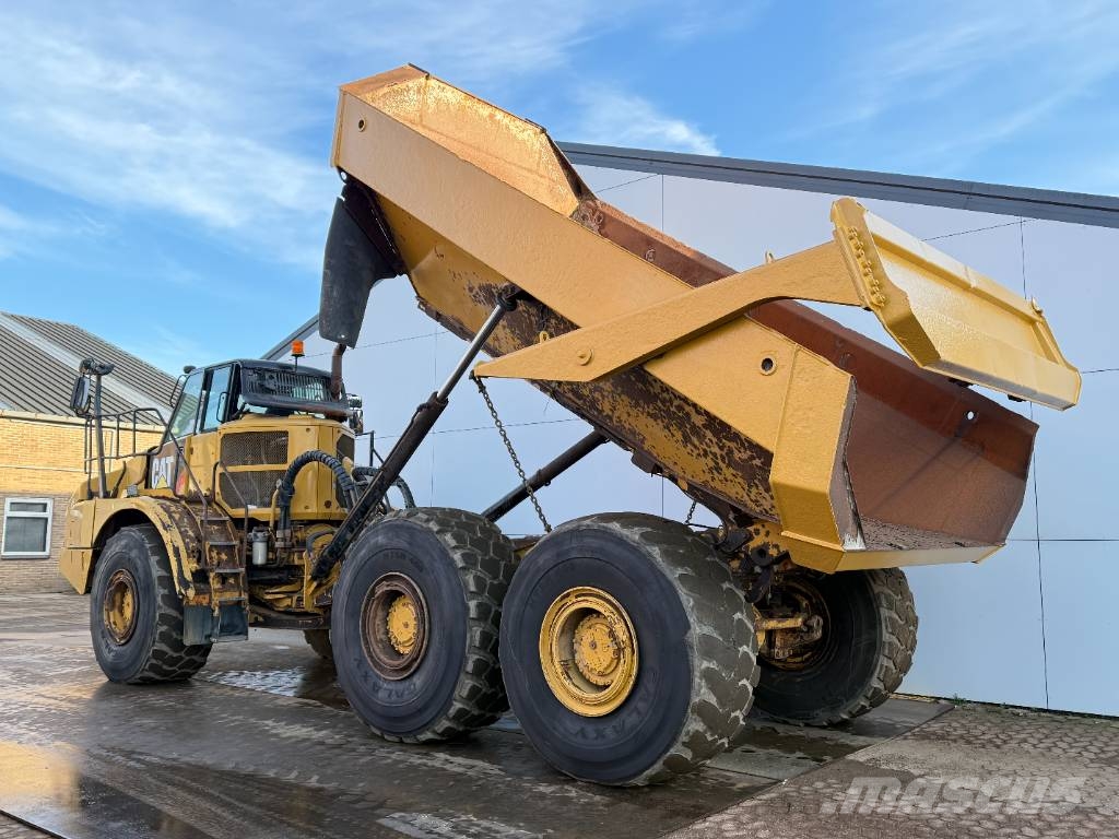 CAT 745C - Dutch Machine / Auto Greasing Knik dumptrucks