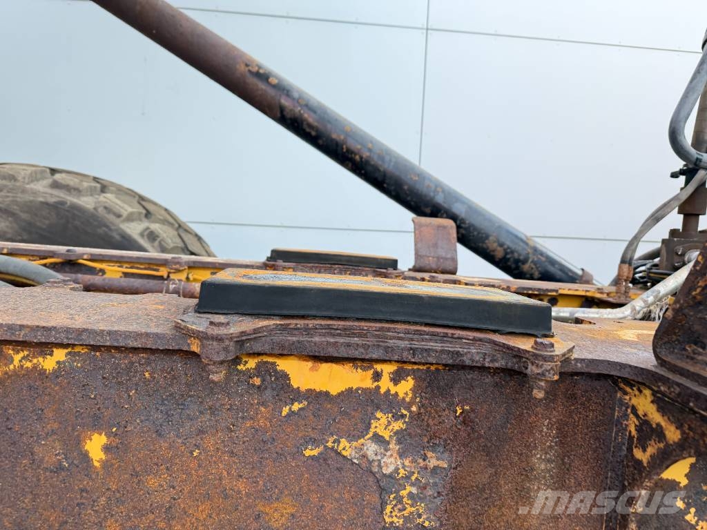 CAT 745C - Dutch Machine / Auto Greasing Knik dumptrucks