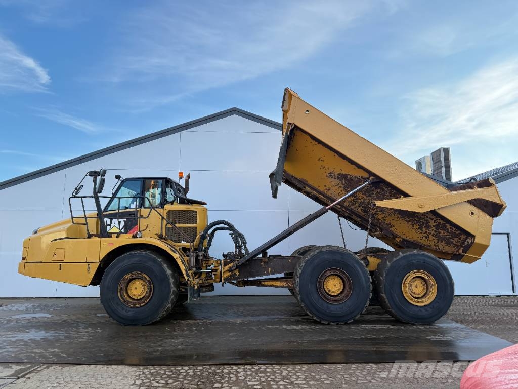 CAT 745C - Dutch Machine / Auto Greasing Knik dumptrucks