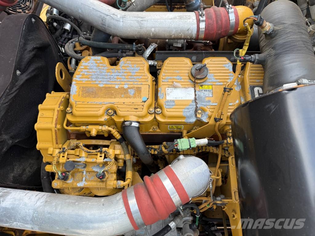CAT 745C - Dutch Machine / Auto Greasing Knik dumptrucks