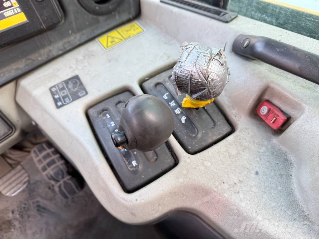 CAT 745C - Dutch Machine / Auto Greasing Knik dumptrucks