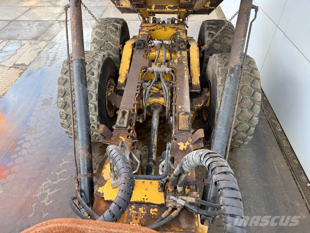 CAT 745C - Dutch Machine / Auto Greasing Knik dumptrucks
