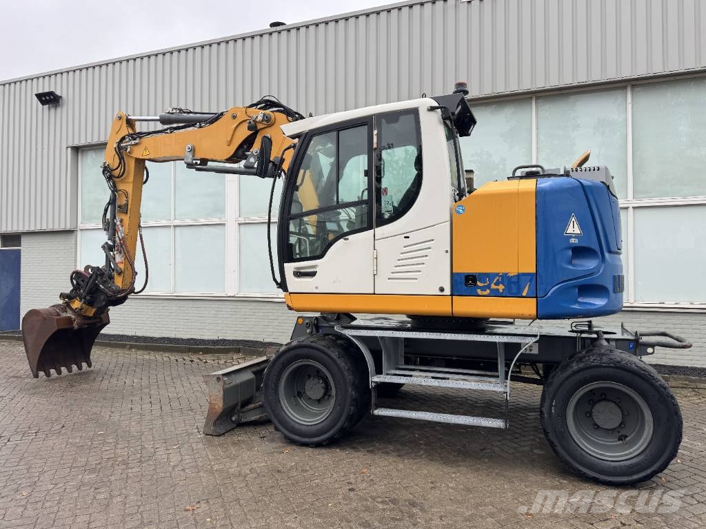 Liebherr A 912 Compact Litronic Rototilt Escavadeiras de rodas