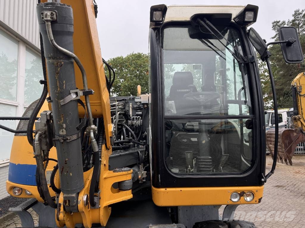 Liebherr A 912 Compact Litronic Rototilt Escavadeiras de rodas