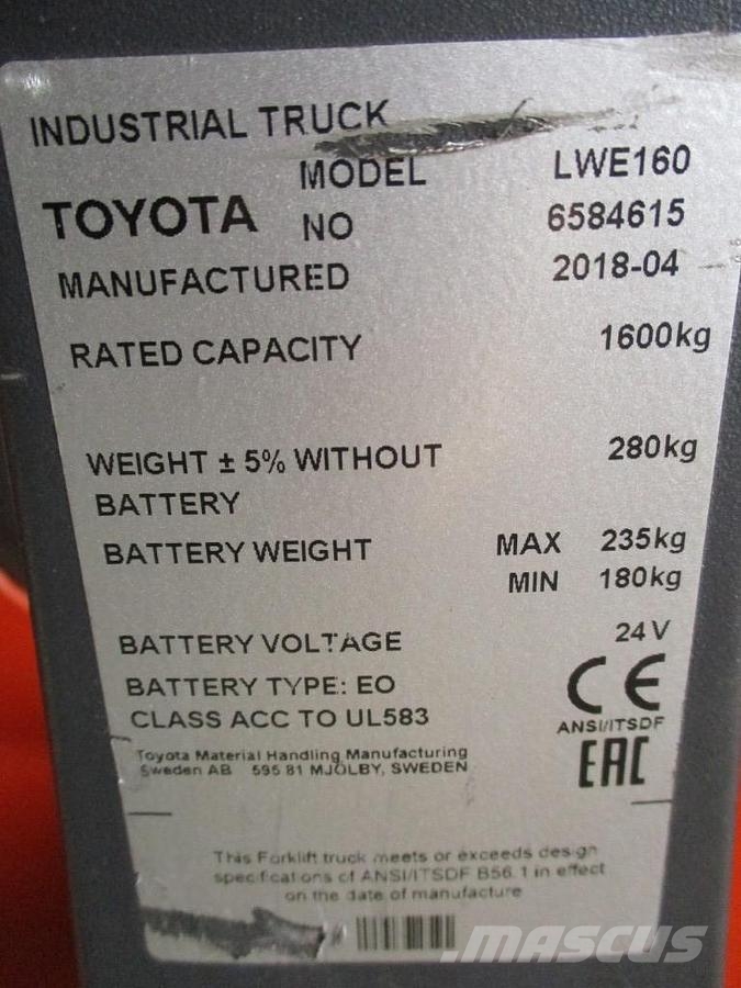 Toyota LWE160 Montacargas de baja elevación