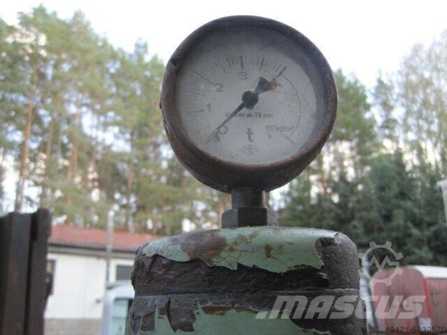Hydraulische Presse WMW PYE 2 建筑机械-其他