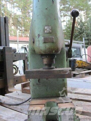 Hydraulische Presse WMW PYE 2 建筑机械-其他