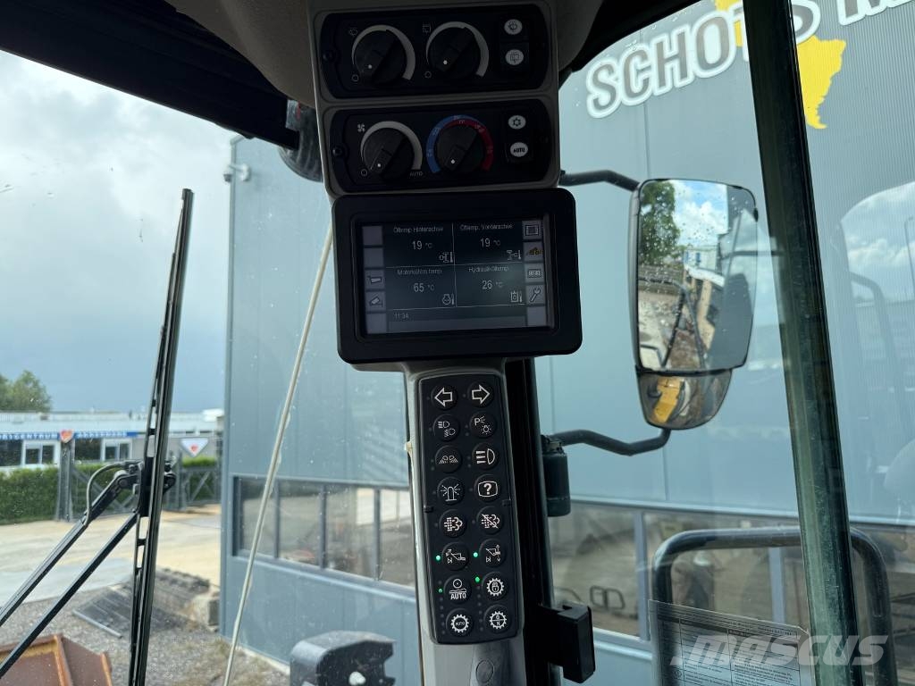 CAT 982 M لوادر بعجل