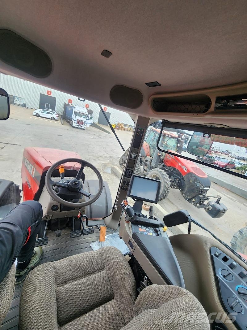 Case IH Magnum 340 الجرارات