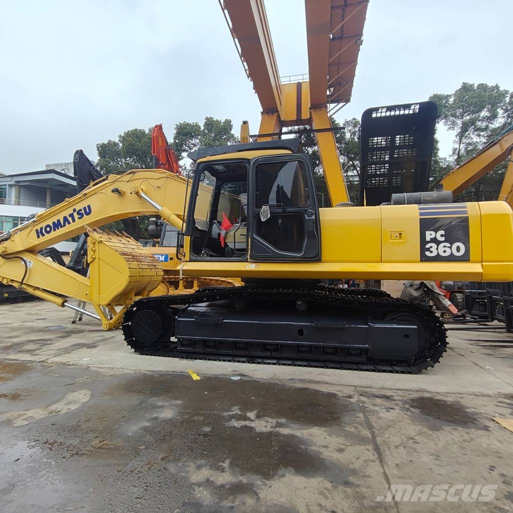 Komatsu PC 360-7 حفارات زحافة