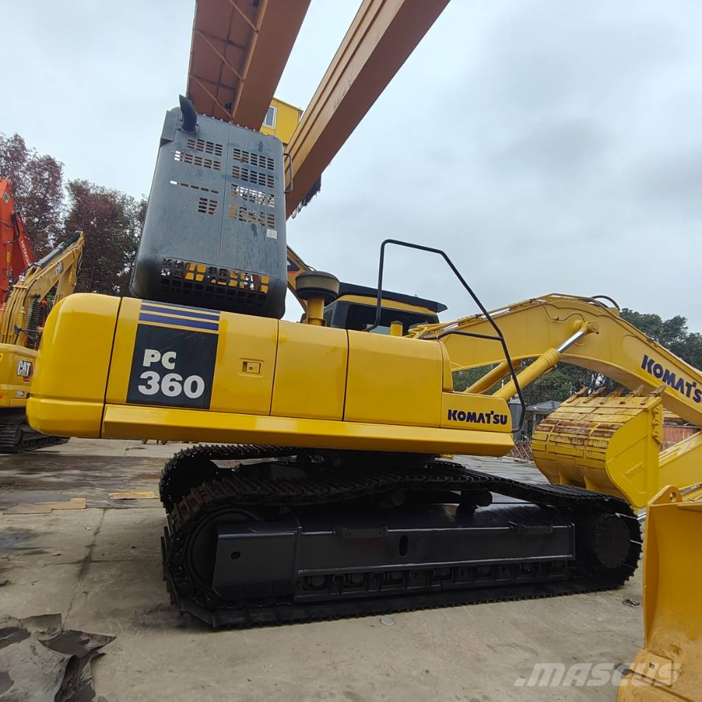 Komatsu PC 360-7 حفارات زحافة