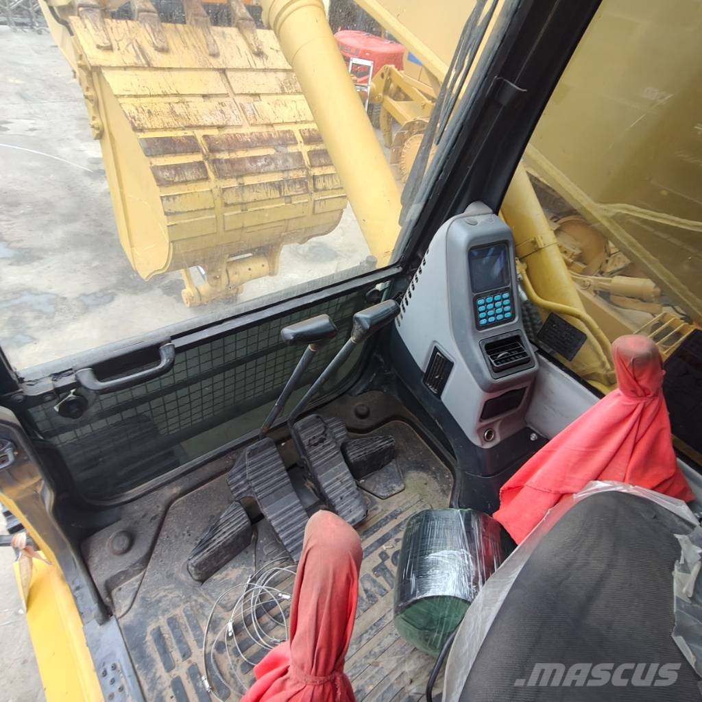 Komatsu PC 360-7 حفارات زحافة