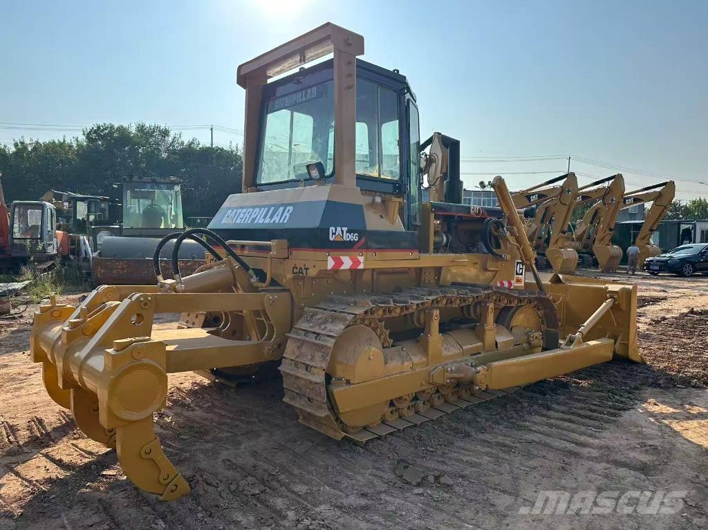 CAT D 6 G Kāpurķēžu buldozeri