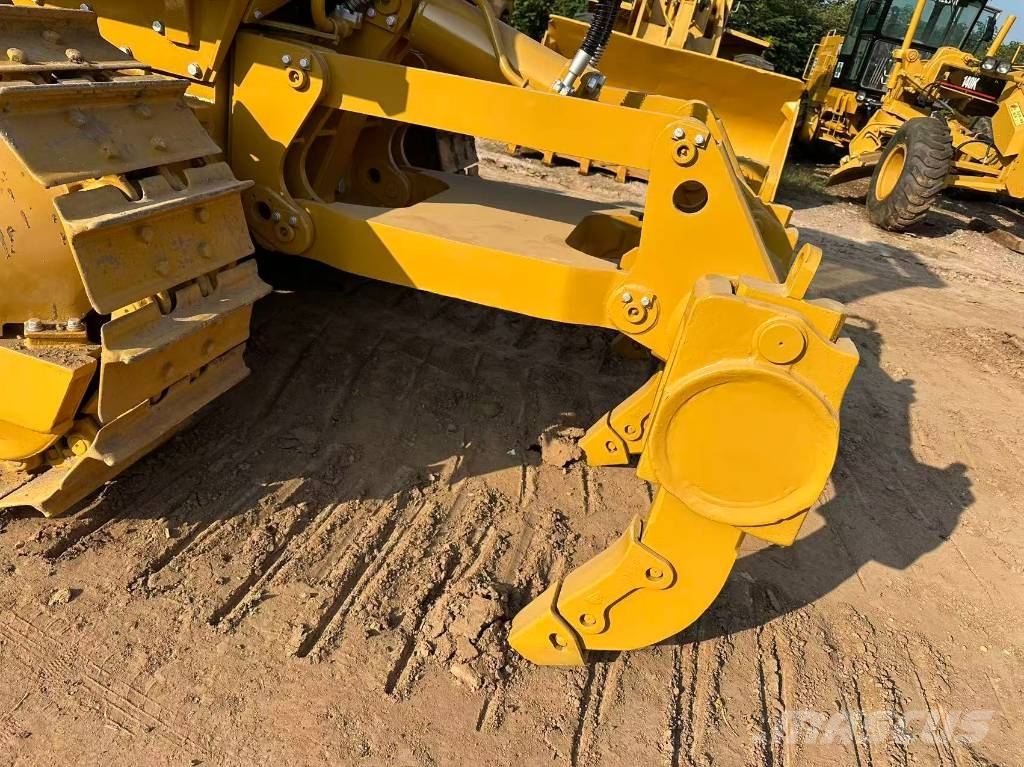 CAT D 6 G Kāpurķēžu buldozeri
