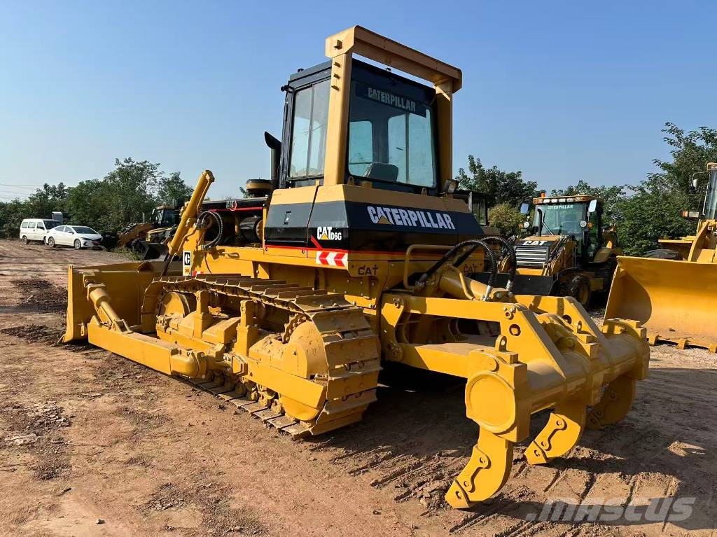 CAT D 6 G Kāpurķēžu buldozeri