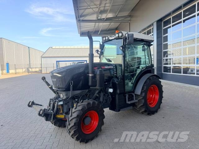 Fendt 211v Profi Gen3, FH+PTO トラクター