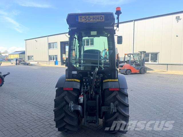 Fendt 211v Profi Gen3, FH+PTO トラクター