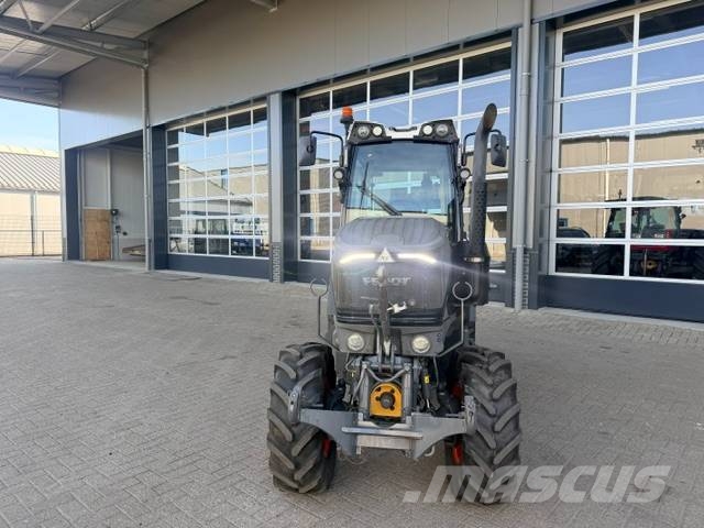 Fendt 211v Profi Gen3, FH+PTO トラクター